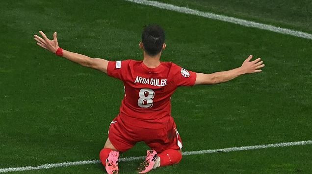 Dünya Arda Güler’i konuşuyor: Rumen basını kendi efsanesine benzetti - Resim: 11