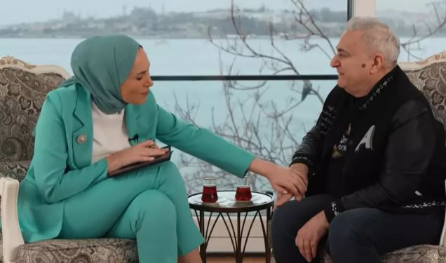 Mehmet Ali Erbil&rsquo;den &ccedil;arpıcı iddia: &lsquo;Peygamber soyundan geliyorum&rsquo; - Resim : 2