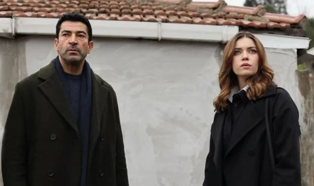 Afra Saraçoğlu A.B.İ'den neden ayrıldı? Sessizliğini ilk kez bozdu - Resim: 3