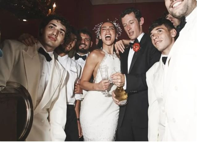 Dua Lipa ve Callum Turner’dan 2 milyon dolarlık rüya düğün: Gelinliği büyüledi - Resim: 4