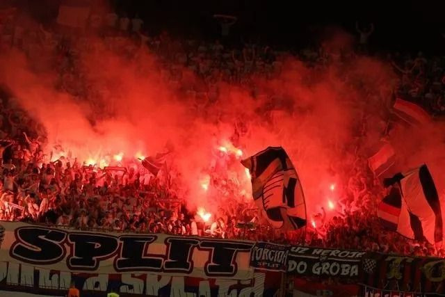 Dünyanın en iyi 15 futbol taraftarı açıklandı: Türk takımları damga vurdu - Resim: 16