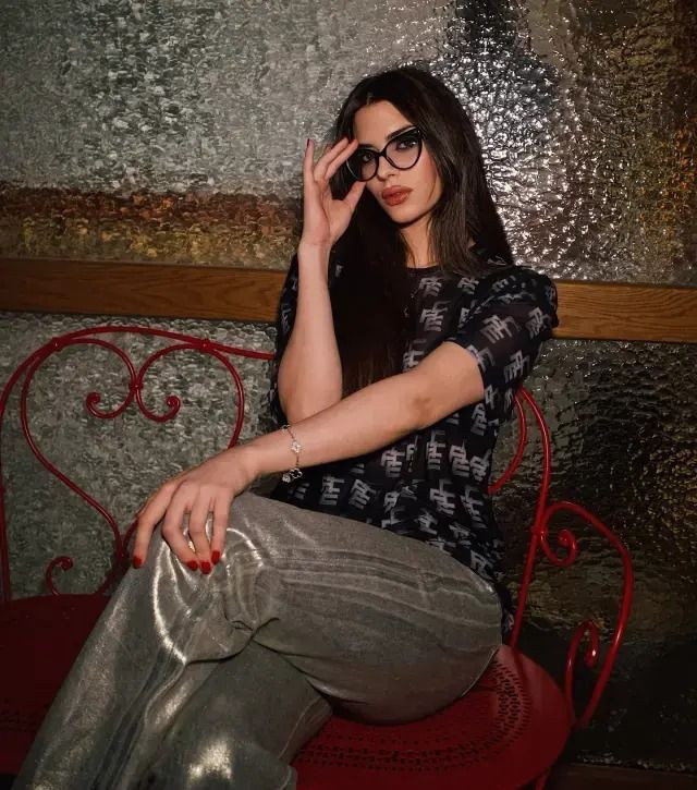 Derin Talu yine yıktı geçirdi: “Dekor gibiydim” dedi, ortalık karıştı - Resim: 1