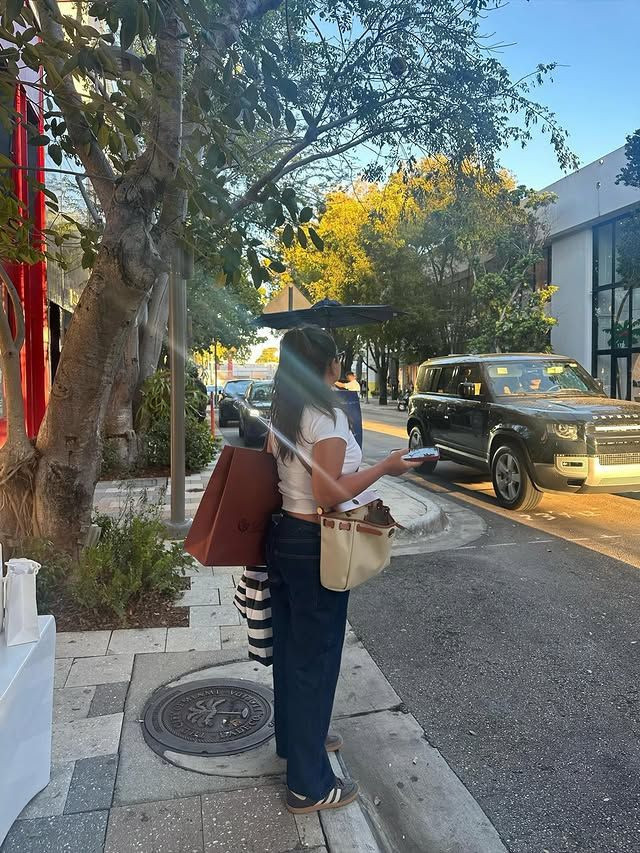 Melisa Ural'dan annesi Sibel Can ile dikkat çeken paylaşım. Hık demiş burnundan düşmüş - Resim: 17