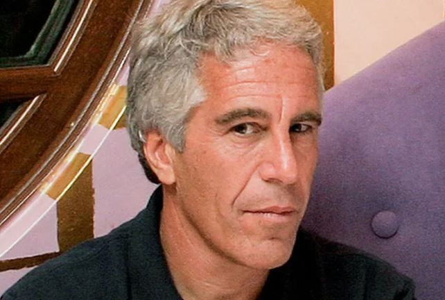 Yeni skandal ortaya çıktı: Epstein’in kayıp silahları - Resim: 9