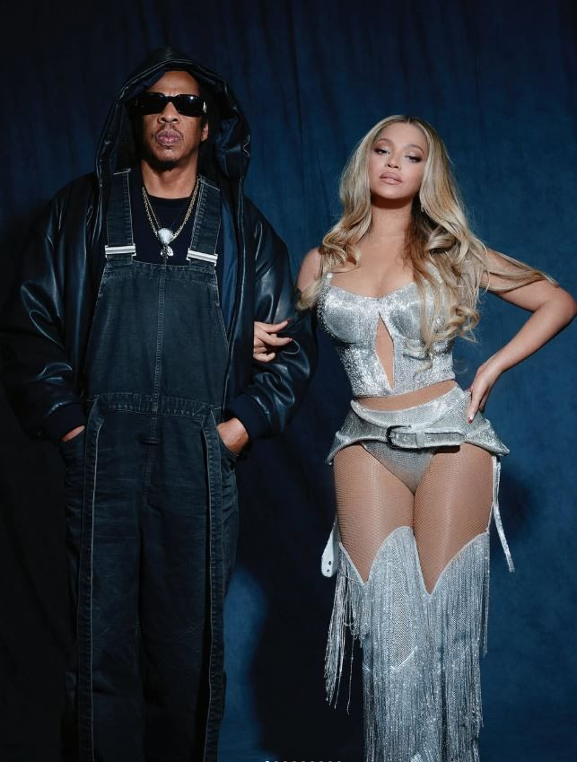 Rihanna ve Taylor Swift'ten sonra Beyonce milyarder oldu! Forbes listesi güncellendi - Resim: 12