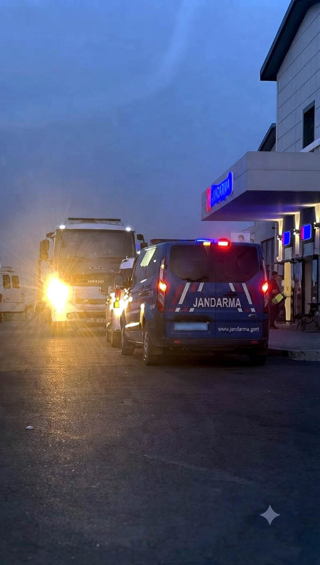 Cezaevi kapısında ölümcül pusu: Araçtan indiği an tetik çekildi - Resim : 3