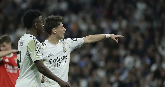 Şampiyonlar Ligi'nde son 16 turuna kalan takımlar belli oldu - Resim: 16