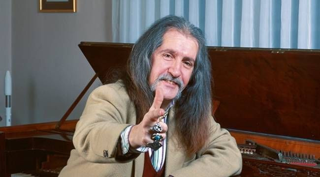 Modern çağ ozanı: Halk şiirini rockla buluşturan adam: Barış Manço - Resim: 10