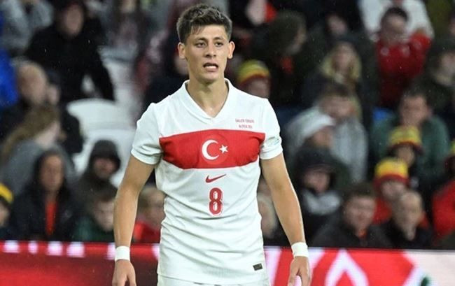 Dünya Arda Güler’i konuşuyor: Rumen basını kendi efsanesine benzetti - Resim: 13