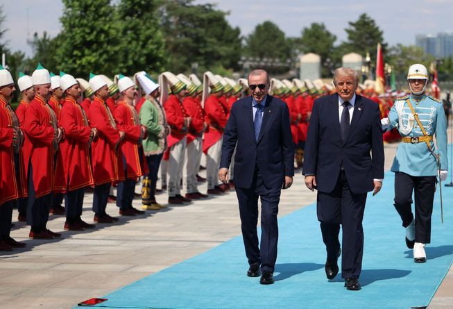 Murat Bardakçı Yeniçerili NATO karşılamasını yazdı: Aynı uygulama ileri demokrasi ülkelerinde de var - Resim : 3