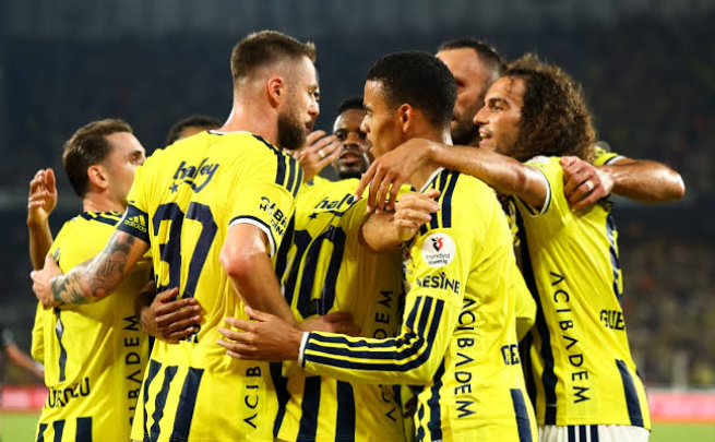 Rıdvan Dilmen’den flaş iddia: “İsmail Kartal kendi karar alamıyor.” - Resim: 1