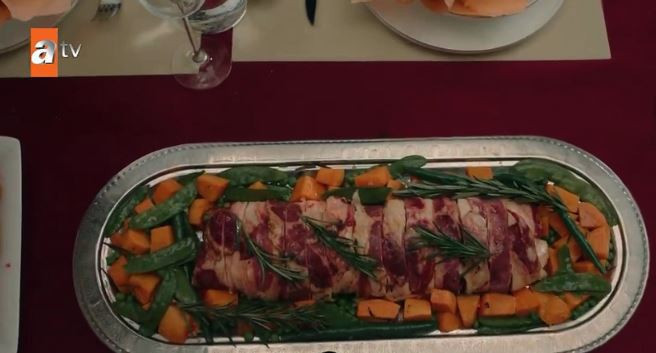 Aynı Yağmur Altında dizisi için final kararı: Domuz eti sahnesi sonu mu oldu? - Resim : 2