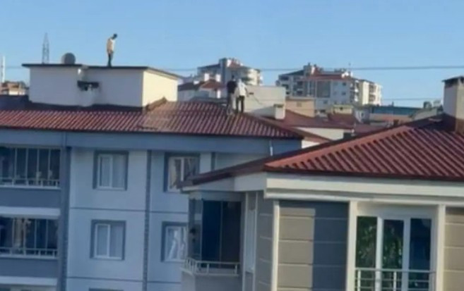 Samsun'da sokak ortasına İHA d&uuml;şt&uuml; - Resim : 2