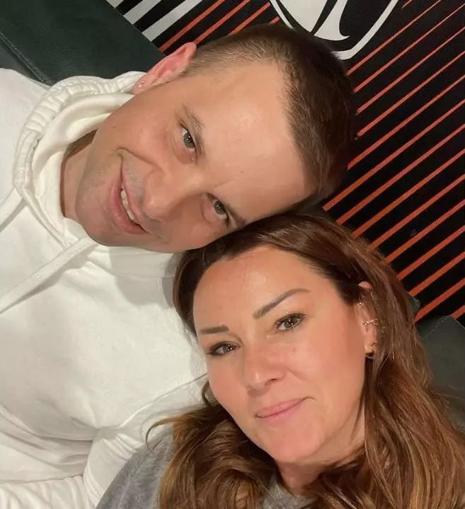 Yağmur Atacan’dan yıllar sonra itiraf etti: Nişan gecesi Pınar’a kafa attım, küvete düştü - Resim: 1