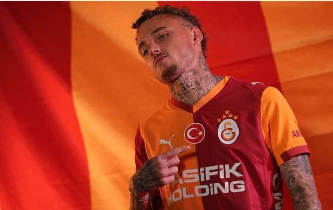 İkinci Rashica vakası yolda: Beşiktaş, Galatasaray'ın yıldızı Noa Lang'a kancayı taktı - Resim: 1