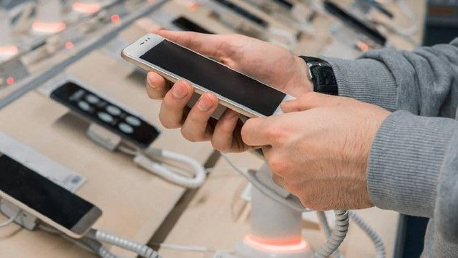 Akıllı telefon dünyasında taşlar yerinden oynuyor: Türkiye'nin iki devi tek çatıda birleşti - Resim: 2