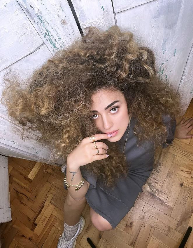 ‘İmparator’ lakaplı İbrahim Tatlıses’in kızı Dilan Çıtak’tan buz dolu fıçıya girdi: Takipçileri hayrete düşürdü - Resim: 10