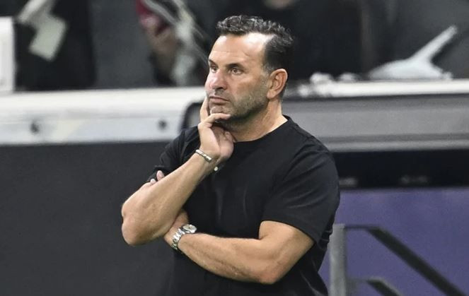 Okan Buruk "hayır" dedi, Londra'da rota değişti: Yeni hoca imzayı attı - Resim: 4