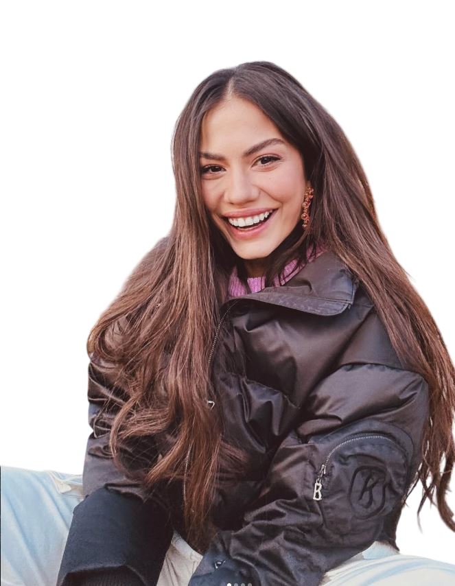 Eşref Rüya’nın Nisan’ı Demet Özdemir peş peşe fotoğraf yağdırdı: Hayranları tek bir şeyde hemfikir oldu - Resim: 2