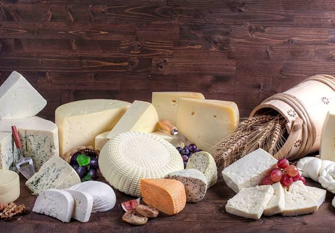Ünlü süpermarketin sattığı peynir raflardan toplatılıyor: Tüketmeyin çağrısı yapıldı - Resim: 9