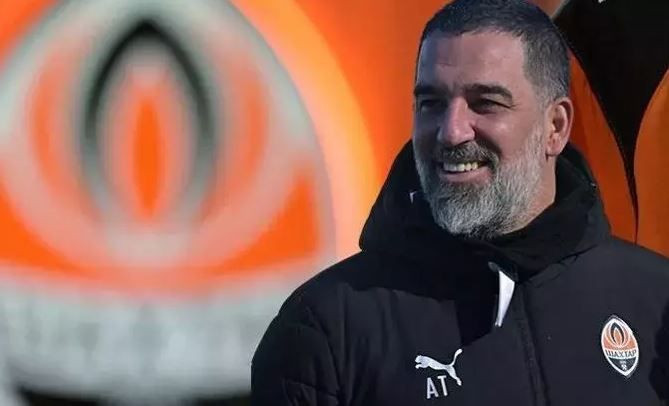 Özel jet Arda Turan için havalandı: Milli Takım'da geri sayım - Resim: 4
