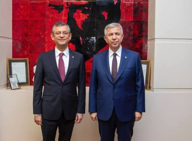 Özgür Özel Mansur Yavaş'ın adaylığını ilan etti - Resim: 1