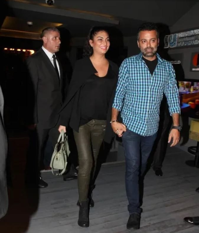 Türkiye'nin 'Paris Hilton'u Süreyya Yalçın'a dudak uçuklatan sürpriz: Ozan Baran çıtayı zirveye çıkardı: eşine 727 Milyon TL'lik jet aldı! - Resim: 21