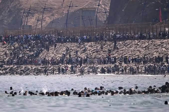İspanya Başbakanı Sanchez’den Ceuta krizi çıkışı: İsrail ve Rusya’yı suçladı - Resim : 3