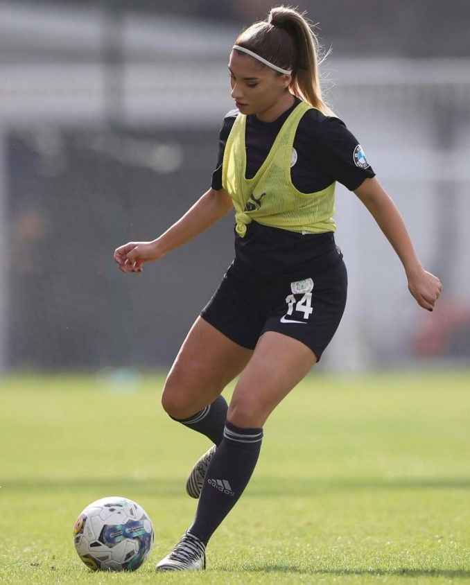 Elif Karaarslan yeni mesleğiyle servet kazanıyor: Hakemlikten ihraç edilmişti... - Resim: 21