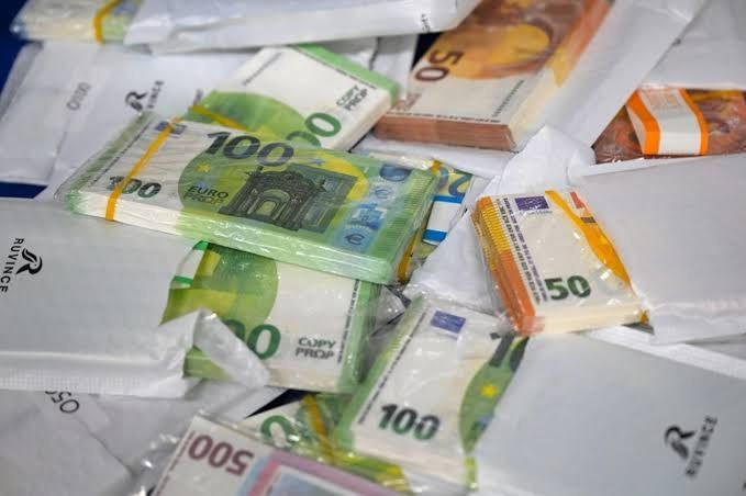 Gitmeyi kabul edene 1,5 milyon TL para veriyorlar: Duyan bavulunu toplayıp gidiyor - Resim: 3