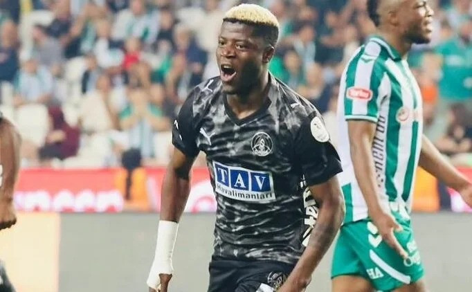 Fenerbahçe yönetimi transfer görüşmeleri için Alanya'ya gidiyor - Resim : 2