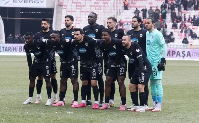 FIFA'dan TFF 1. Lig ekibine ağır ceza: Süper Lig'e ramak kalmıştı - Resim: 10