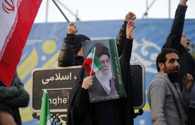 İran’da 40 günlük yas ilan edildi: Sokaklar hareketlendi - Resim: 15