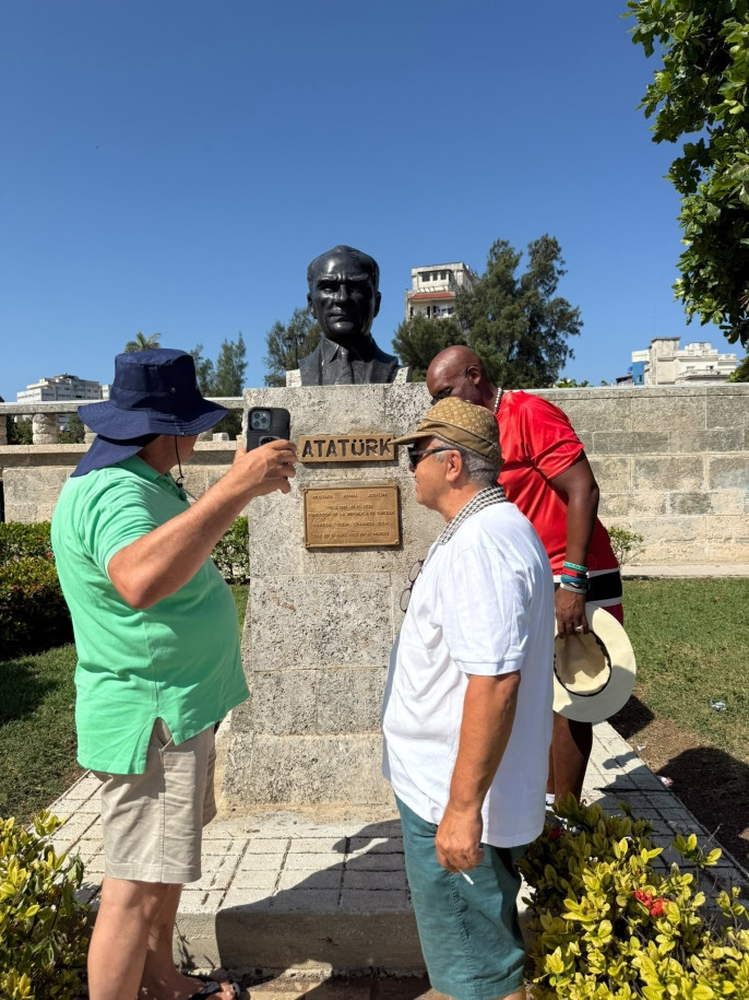 ABD ambargosuna karşı mücadele: Kübalılar imkansızlıklara direniyor - Resim : 3