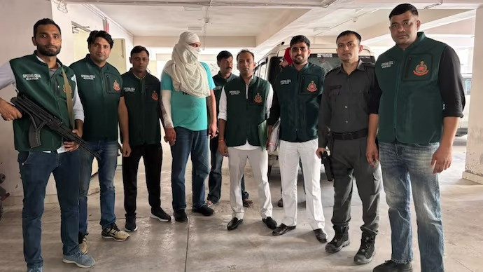Estetikle yüzünü değiştiren uyuşturucu baronuna Türkiye'de MİT darbesi - Resim : 1