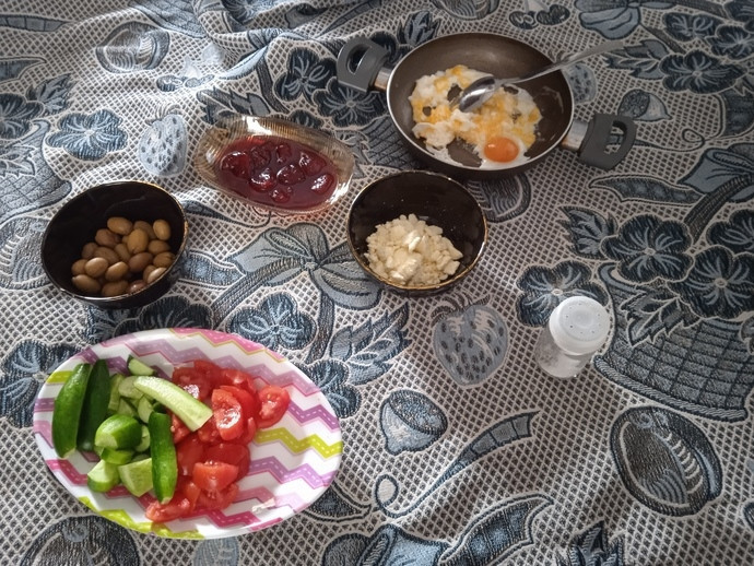 KYK bursu tuzla buz oldu, öğrenci sofrası makarnaya sıkıştı - Resim : 2