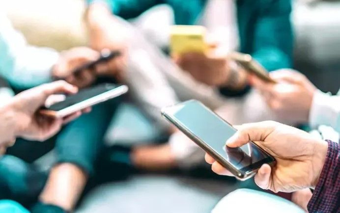 Bütçe dostu 5G telefonlar: İşte en iyileri - Resim: 5