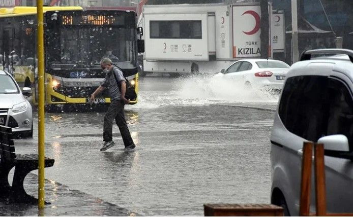 Meteoroloji il il uyardı: Gök gürültülü sağanak geliyor (18 Eylül) - Resim: 7