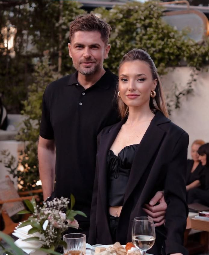 Mert Öcal ile Sude Burcu mutlu haberi duyurdu: ‘Hikayemize yeni bir karakter ekleniyor’ müjdesi - Resim: 15