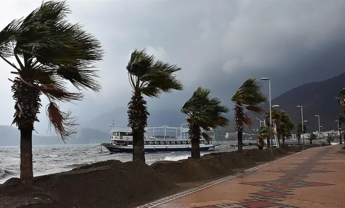 Meteoroloji il il uyardı: Ege'de 6 ile sarı kod, 80km hızda rüzgar - Resim: 3