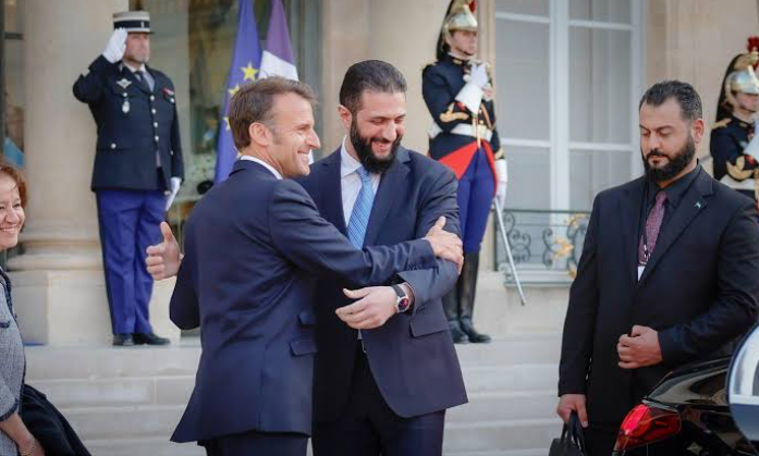 Şam'da Macron'un kaldığı otelin yakınlarında patlama - Resim : 1