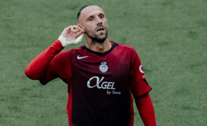 Kadıköy'de yıldız yağmuru: Aziz Yıldırım'dan 3 dev transfer birden - Resim: 3