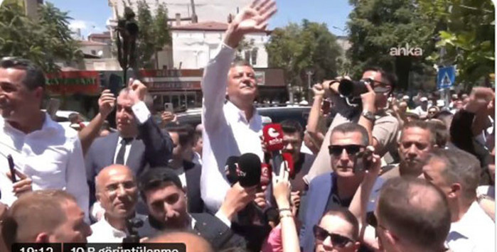 Özgür Özel'den Erdoğan'a: Cesaretin varsa çık karşıma - Resim : 1