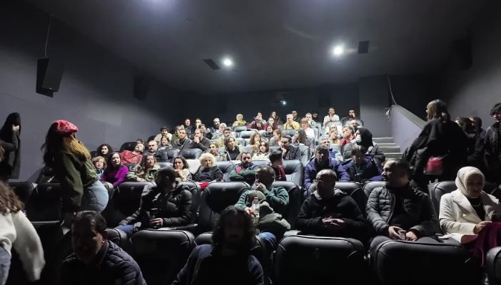 Uzak Şehir'in Nadim Baybars'ı Nazmi Kırık sinemaseverlerle buluştu - Resim : 1
