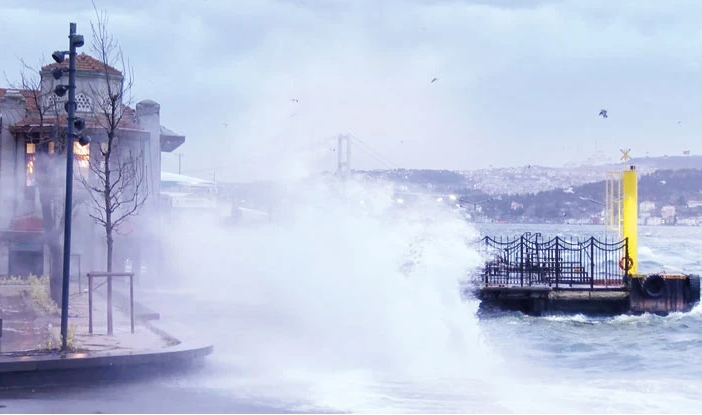 Meteoroloji il il uyardı: Ege'de 6 ile sarı kod, 80km hızda rüzgar - Resim: 18