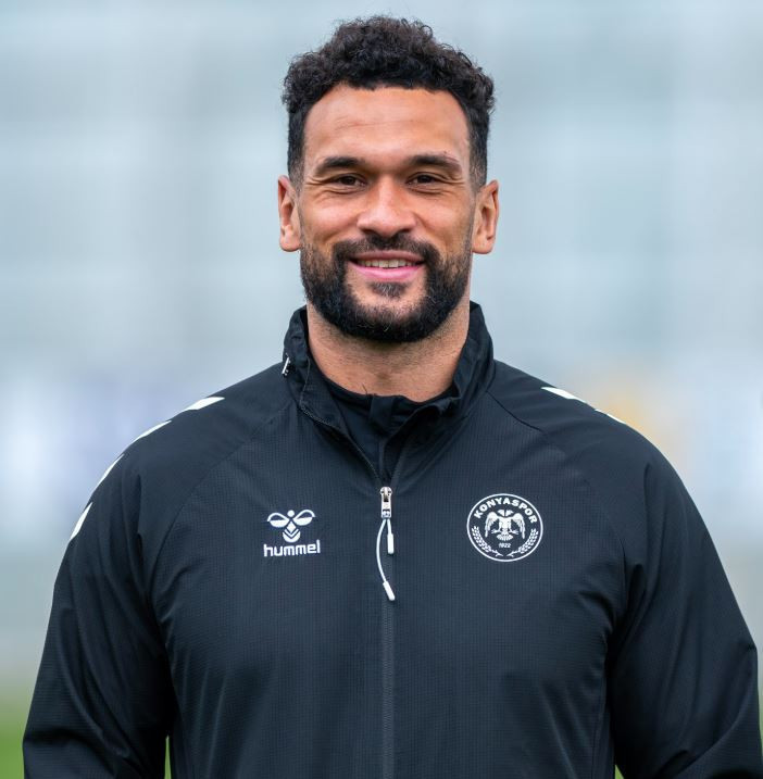 Caulker’ın yeni rotası Konya: Futbolculuk bitti antrenörlük başladı - Resim : 2