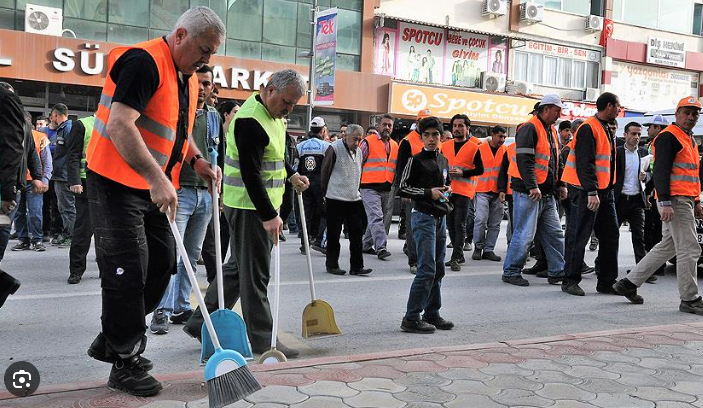 Belediyede personel maaşı Cumhurbaşkanı Erdoğan'ın maaşını geçti - Resim: 2