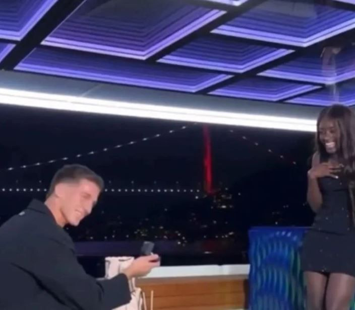 ‘Türkiye’nin Haaland’ı Bertuğ Yıldırım evlendi: Portekizli model Oriana Correia Gomes’e Boğaz’da Azer Bülbül’le teklif yapmıştı - Resim: 12