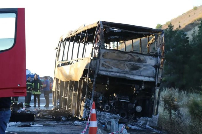 8 kişinin hayatını kaybettiği kazayla ilgili yeni gelişme: Sürücünün sicilinden çıkan detay 'bu kadarı da pes' dedirtti - Resim : 2