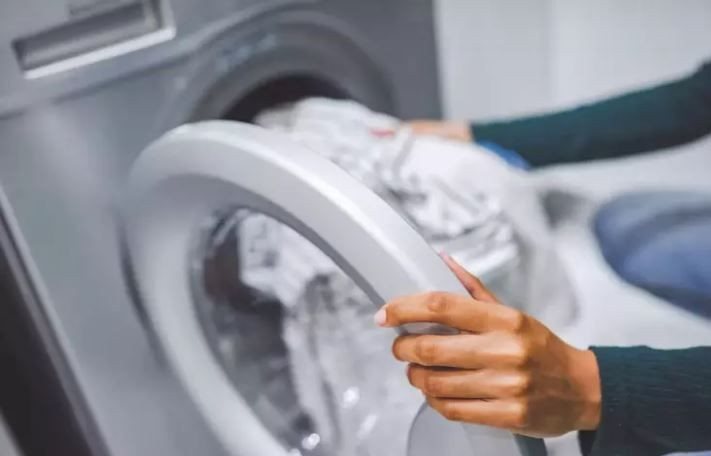 Çamaşır makineniz zıplıyor mu? Yıkamış asmaya gidiyor: İşte 5 adımlı pratik çözüm - Resim: 9